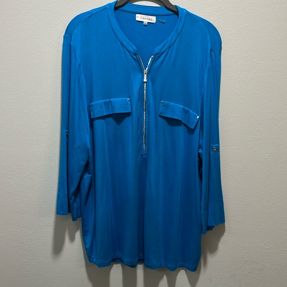 Calvin Klein Size XL blue zip front top
